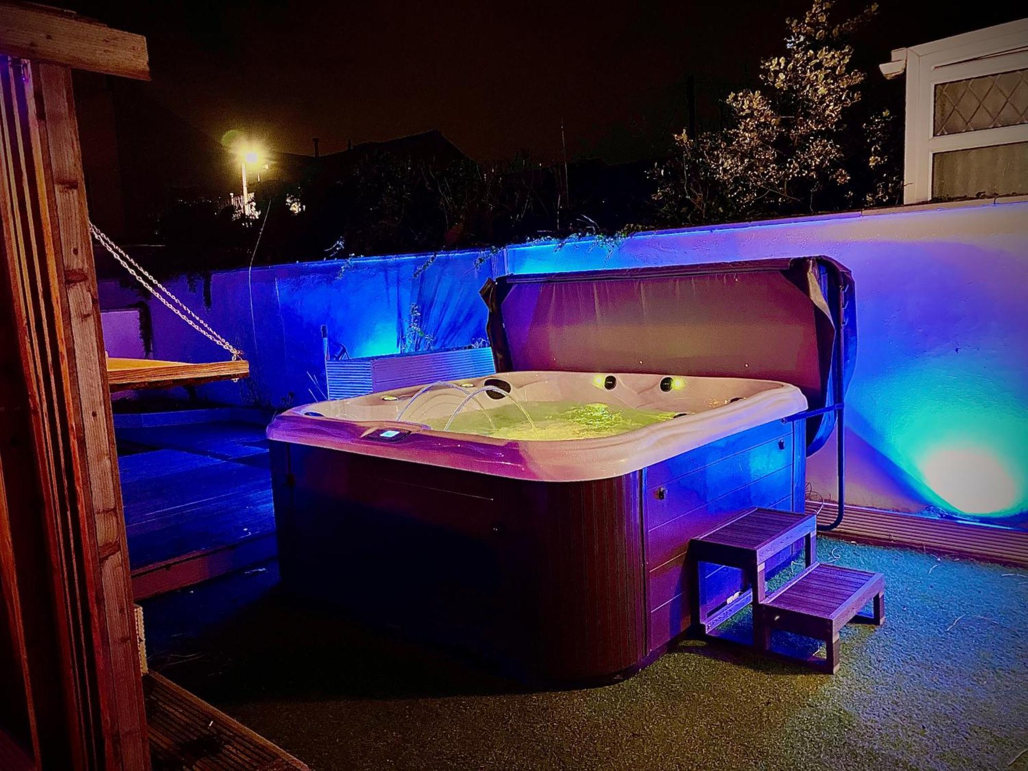 Sleeps10-Parking-Garden-Hottub-Petfriendly Villa Blackpool Dış mekan fotoğraf